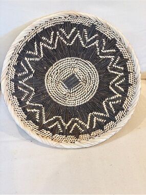 NEW African Woven Basket. Tonga people of Zambia 14” Across